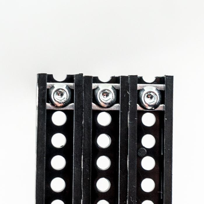 Totem 3-Hole Bracket (20-pack) @ electrokit (3 of 4)