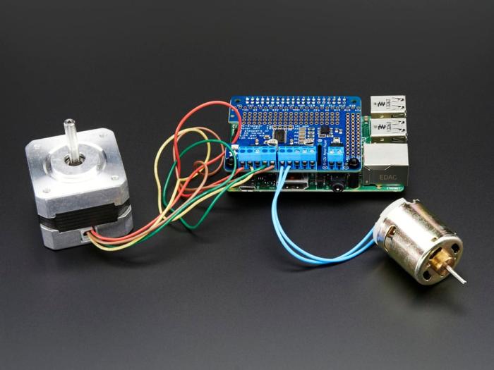 DC & Stepper Motor HAT för Raspberry Pi @ electrokit (6 av 6)