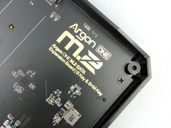 ARGON ONE M2 expansion (SATA) @ electrokit (2 av 3)