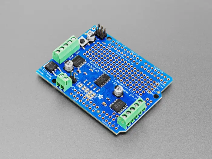 Adafruit motor shield for Arduino Uno R3/R4 v2.3 @ electrokit (5 of 7)