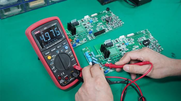 Multimeter TrueRMS 6000 counts UT139S @ electrokit (7 av 8)