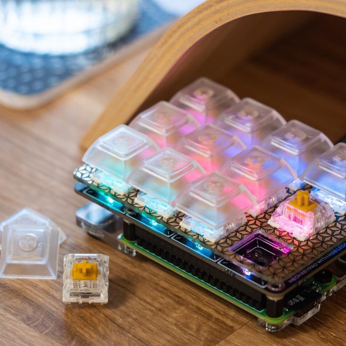 Keybow Mini Mechanical Keyboard Kit - Clicky Keys @ electrokit (1 av 6)