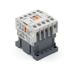 Kontaktor 230VAC 3-pol NO + hj&auml;lpkontakt NO 440VAC/16A @ electrokit