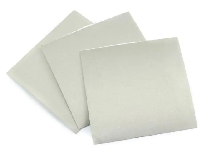 Konduktivt tyg 100x100mm självhäftande 3-pack @ electrokit (1 av 2)
