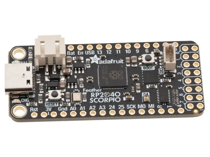 Adafruit Feather RP2040 SCORPIO - NeoPixel-drivkort 8-kan @ electrokit (2 of 3)