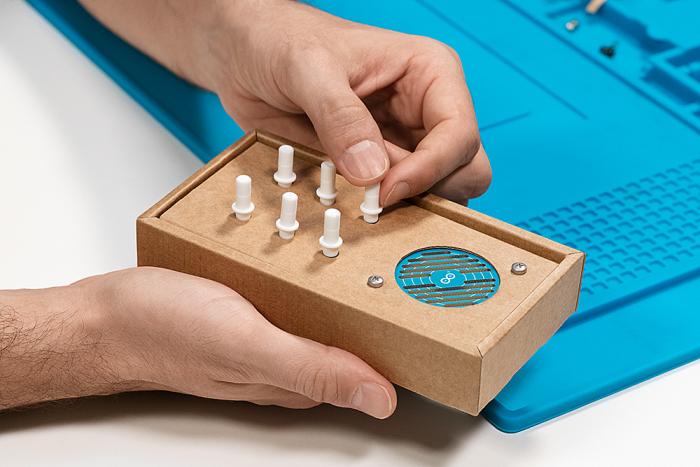 Arduino Make Your UNO Kit @ electrokit (13 av 16)