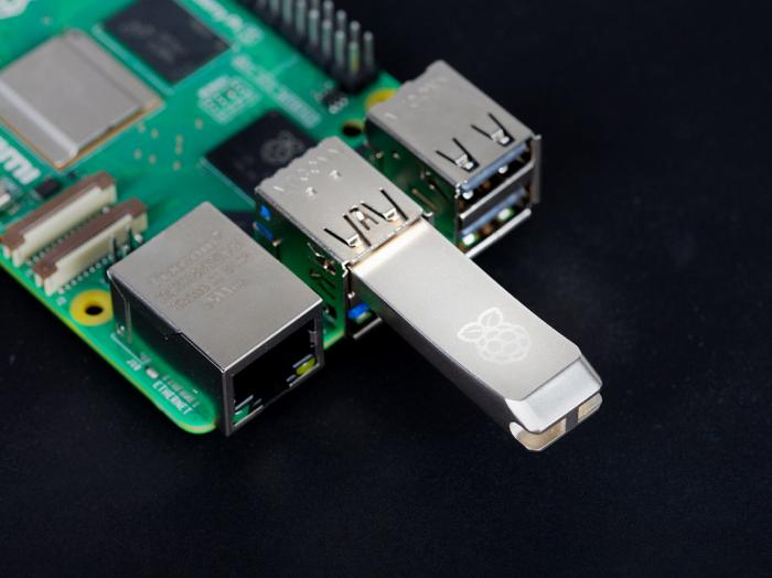 Raspberry Pi Flash Drive 256GB USB3.0-minne @ electrokit (2 av 2)