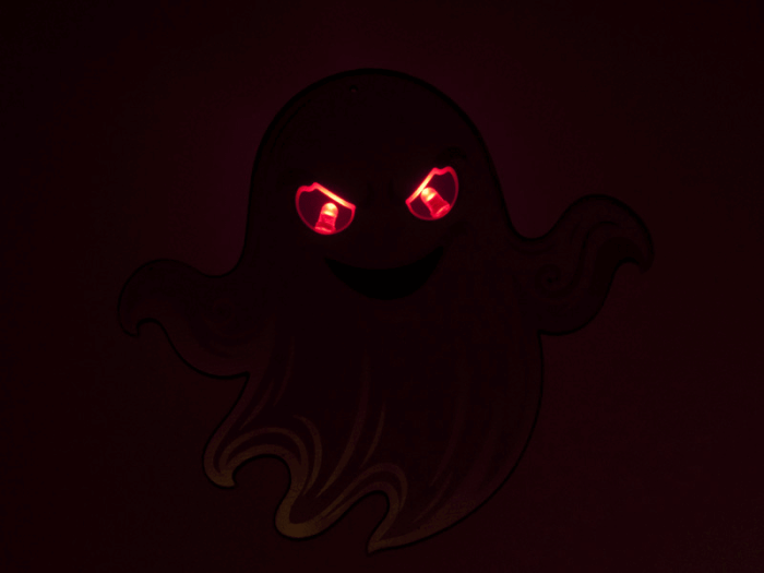 Halloweenspöke 2LED - byggsats SMD @ electrokit (3 av 4)