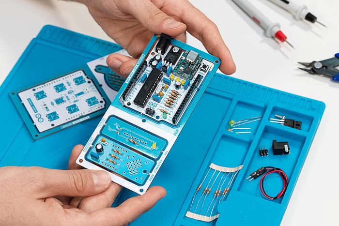 Arduino Make Your UNO Kit @ electrokit (14 av 16)