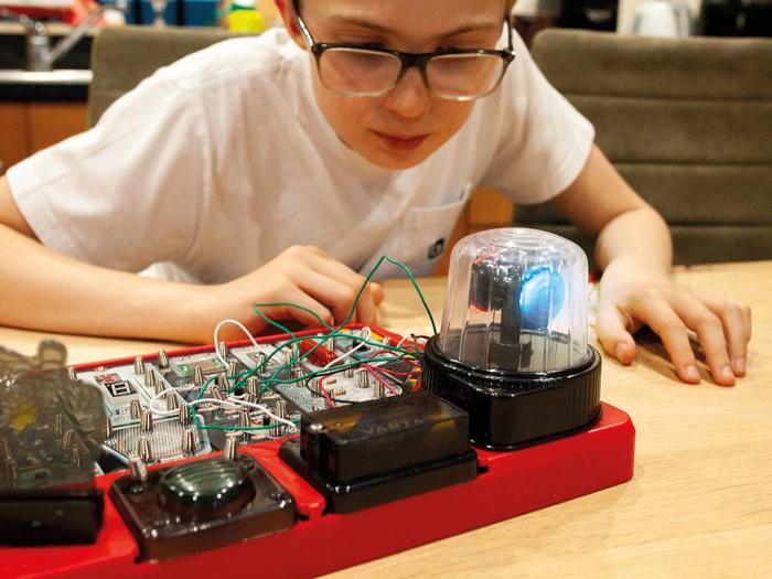 Experimentlåda för elektronik - 50 projekt @ electrokit (10 av 10)