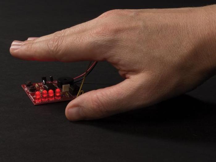 Teremin synthesizer, musik med handrörelse - byggsats @ electrokit (3 av 3)