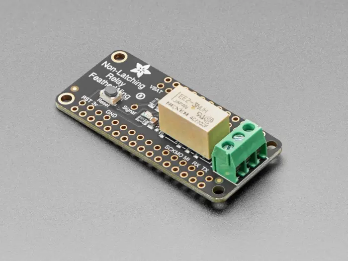 Non-Latching Mini Relay FeatherWing @ electrokit (5 av 6)