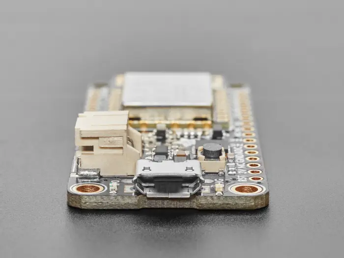 ESP8266 Adafruit Feather Huzzah @ electrokit (4 of 6)