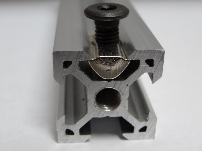 T-Nuts - Spring Loaded M5 for 2020 (25 Pack) @ electrokit (3 av 3)