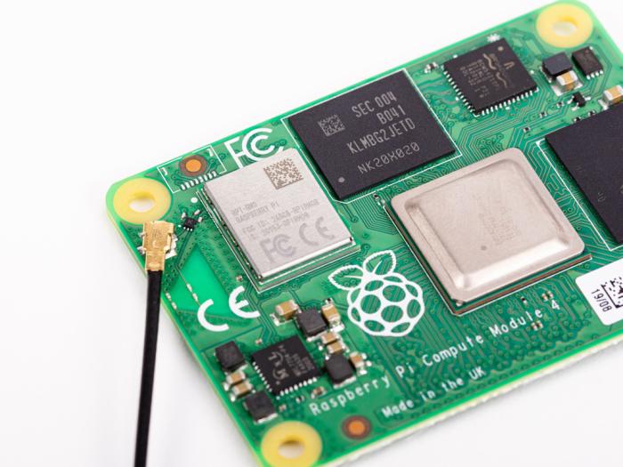 Antenn 2.4/5GHz UFL / MHF - Raspberry Pi CM4/CM5 Kit @ electrokit (3 av 4)