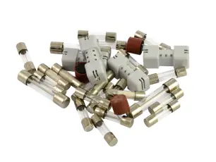 Säkringar ca 30 st - blandade modeller @ electrokit