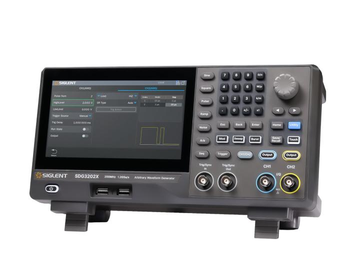 Funktionsgenerator 2-kan 160 MHz Siglent SDG3162X @ electrokit (3 av 5)