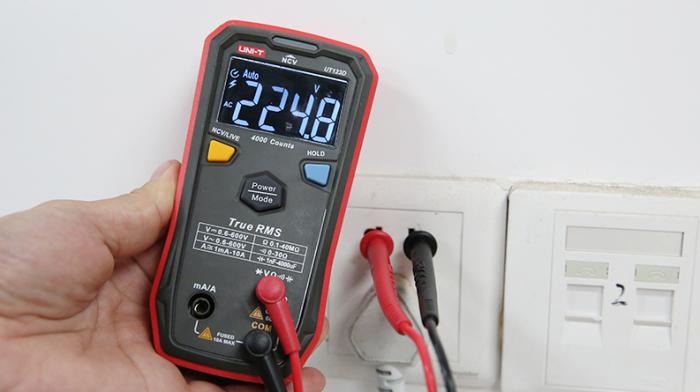Multimeter 4000 counts smart autorange True RMS UT123D @ electrokit (2 of 5)