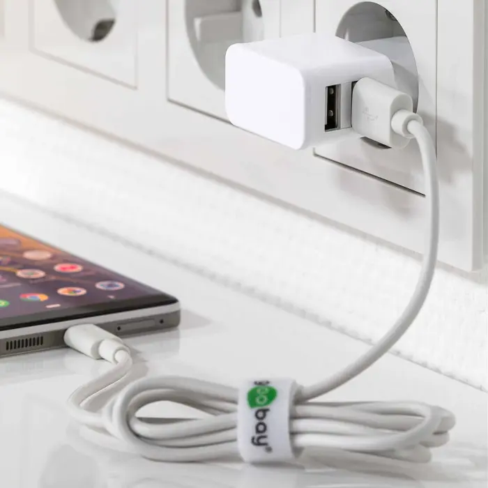 2-port USB-laddare 12W 2.4A för iPhone vit MFi-certifierad @ electrokit (4 av 4)