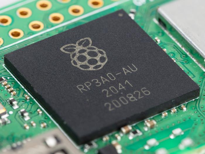 Raspberry Pi Zero 2 W - Start-kit @ electrokit (3 av 3)