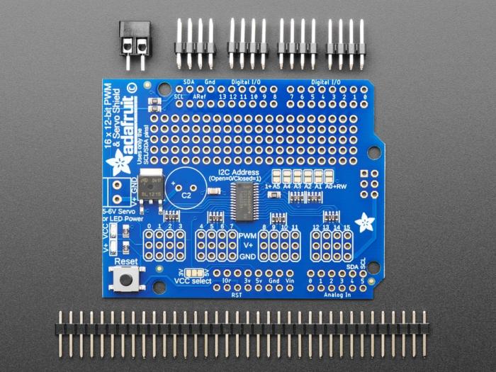 PWM servoshield 16 kanaler I2C för Arduino Uno R3/R4 @ electrokit (3 av 6)
