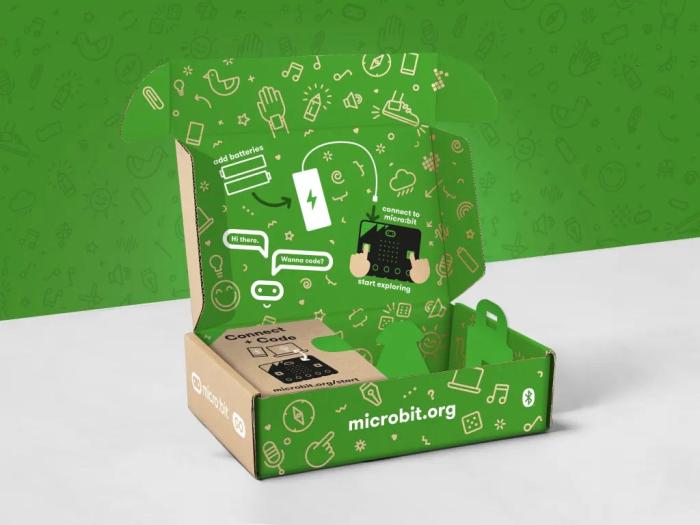 BBC micro:bit v2.21 GO starter kit @ electrokit (2 av 3)