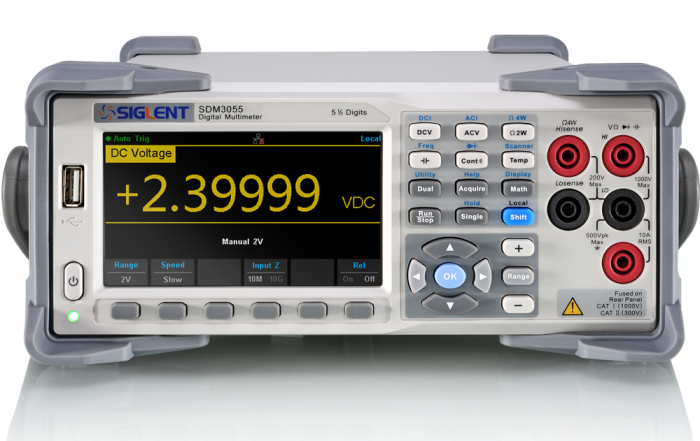Bänkmultimeter 5½ siffra 12-kan scanner Siglent SDM3055-SC @ electrokit (1 av 2)