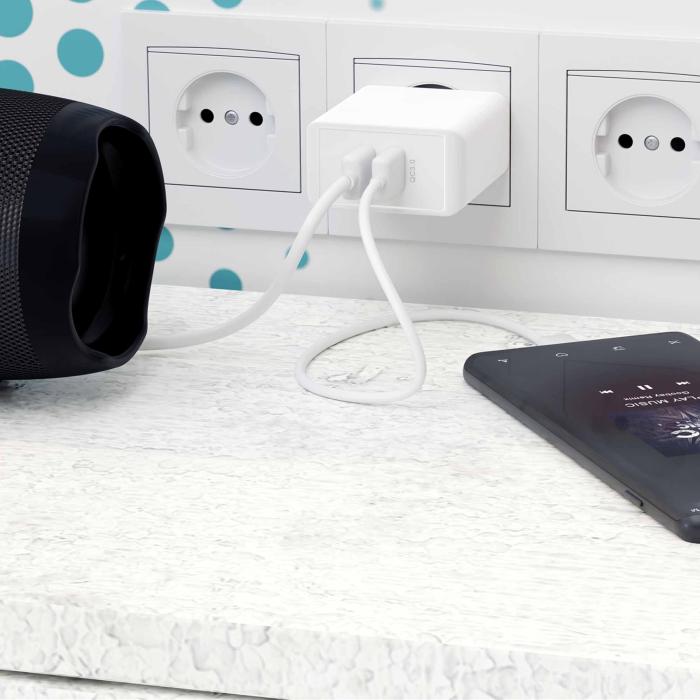 USB fast charger QC 3.0 28W white @ electrokit (4 of 4)