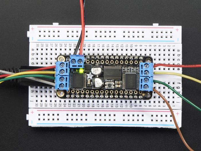 DC Motor + Stepper FeatherWing @ electrokit (6 av 8)