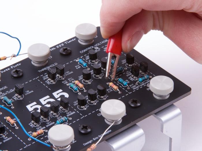 Three Fives - Diskret 555-timer (byggsats) @ electrokit (3 av 8)