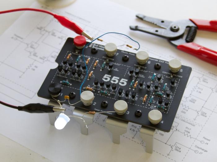 Three Fives - Diskret 555-timer (byggsats) @ electrokit (4 av 8)