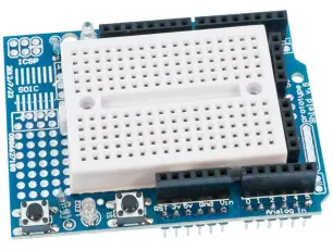 Prototypkort för Arduino UNO R3/R4 med kopplingsdäck @ electrokit