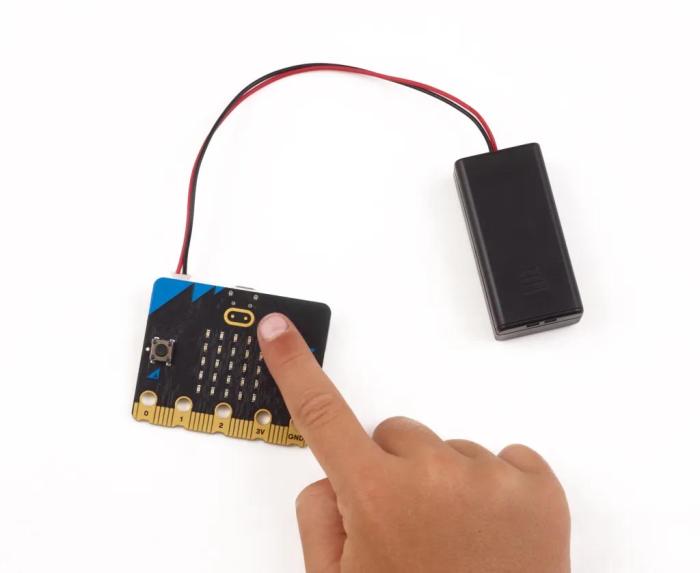 BBC micro:bit v2.21 GO starter kit @ electrokit (3 av 3)