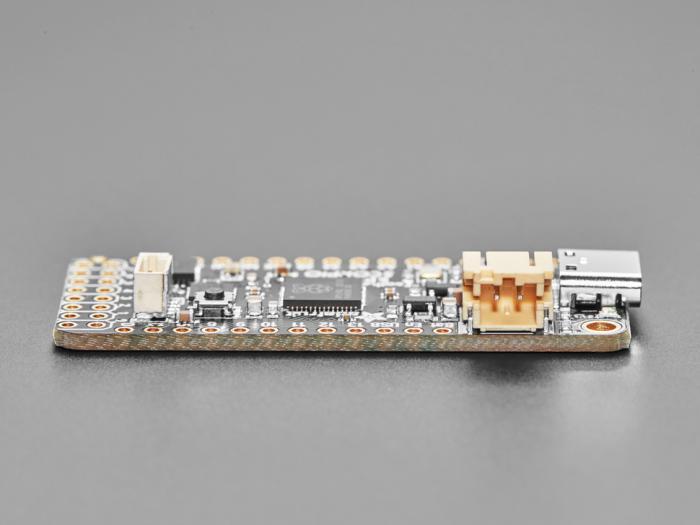Adafruit Feather RP2040 SCORPIO - NeoPixel-drivkort 8-kan @ electrokit (6 of 8)