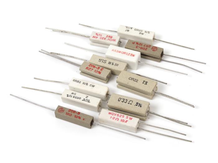 Effektmotstånd 5W 0.1 - 3.3ohm 12st olika värden @ electrokit (1 av 1)