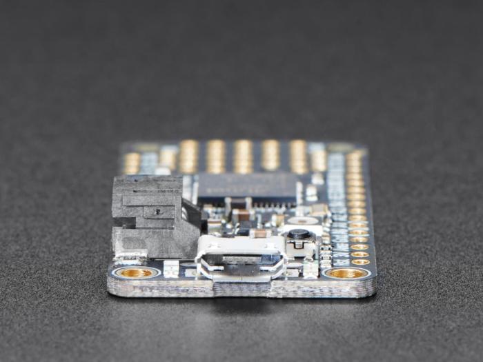 Adafruit Feather M4 Express - ATSAMD51 @ electrokit (4 av 6)