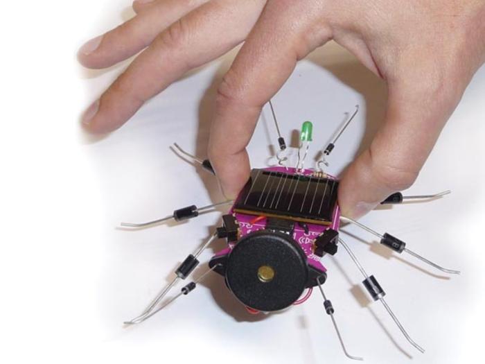 Electronic cricket with solarcell - soldering kit @ electrokit (2 of 3)