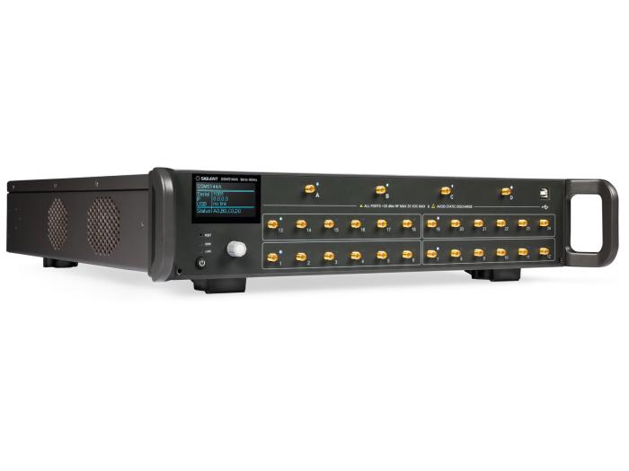 Matrisomkopplare RF 2-in 6-ut 3.5mm-hona 100kHz-26.5GHz SSM5321A @ electrokit (1 av 1)