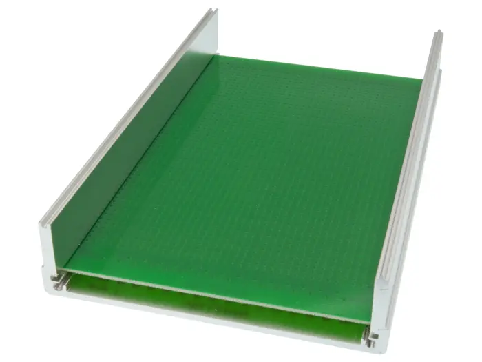 Aluminiumlåda extruderad 105x55x170mm @ electrokit (3 av 3)
