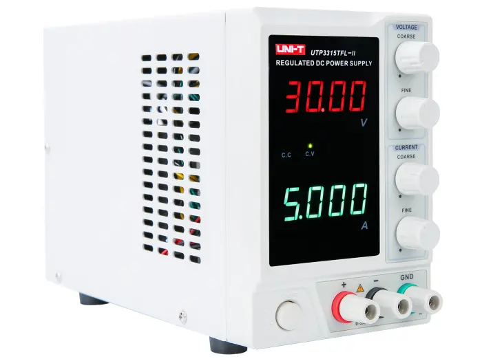 Lab power supply 0-30V 0-3A UNI-T UTP3313TFL-II @ electrokit (2 of 4)