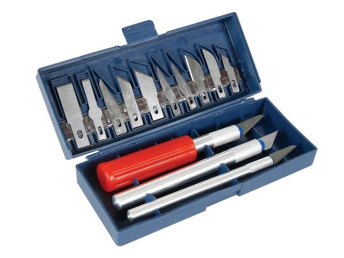 Skalpellset 13 delar @ electrokit (1 av 1)