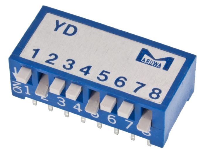DIP switch 8-pol vinklad numrerad (restparti) @ electrokit (2 av 2)