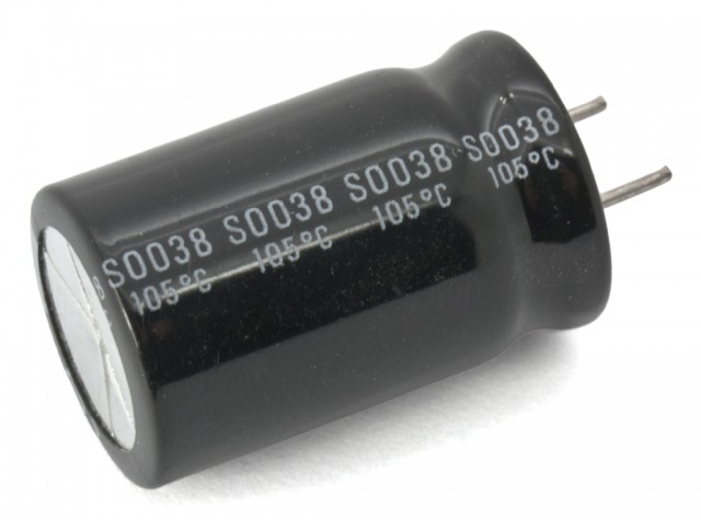 UHE1A332MHD 3300uF 10V 105C Ø12.5x25 @ electrokit